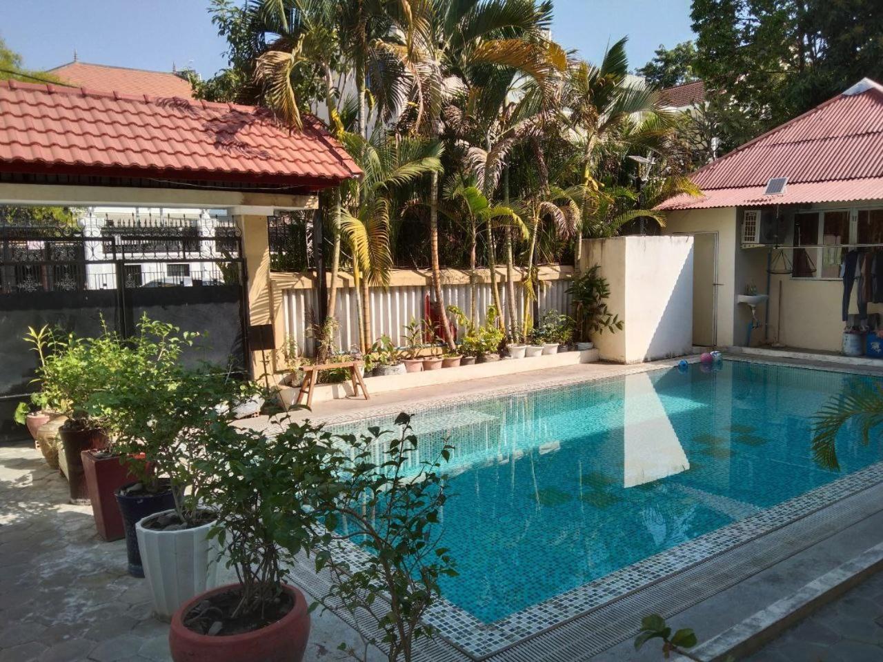Room 12 - Studio In A Villa 5Mn Walk From The Royal Palace With Swimming Pool Phnom Penh Eksteriør bilde